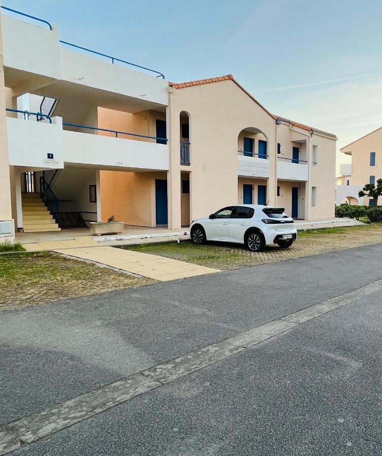 Appartement + balcon vue mer plein sud La Pironnière Extérieur photo